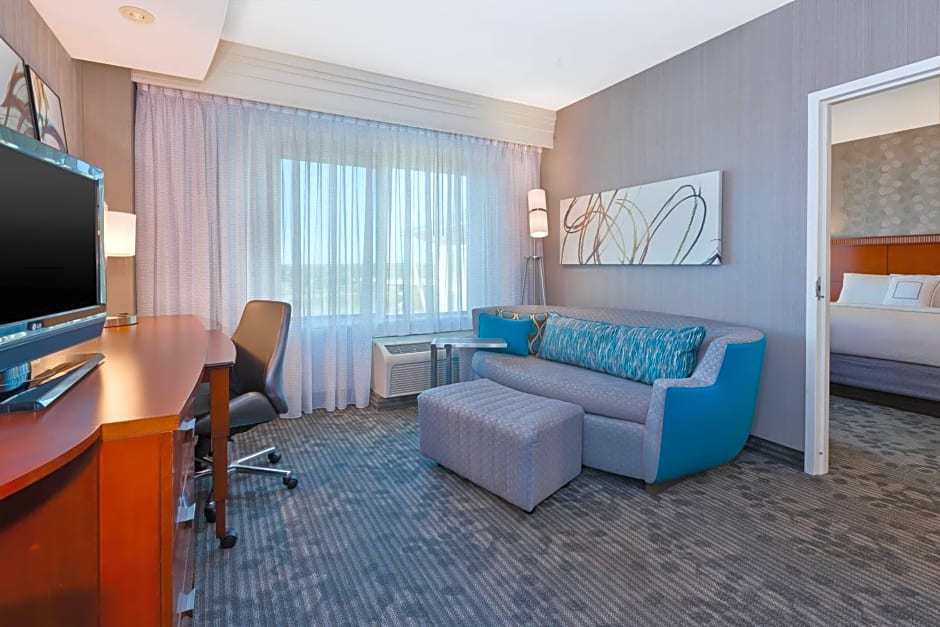 Courtyard by Marriott Omaha La Vista