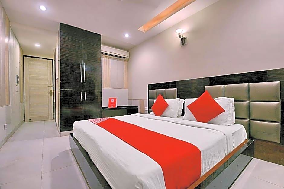 Townhouse Hotel Lotus Palace