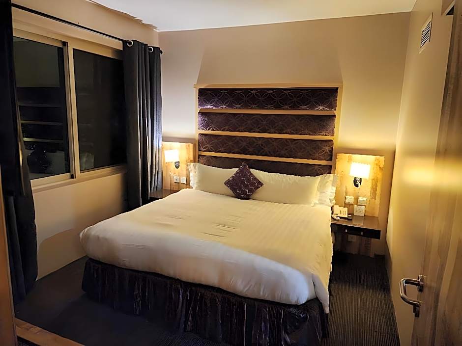 Arcadia Suites Hotel