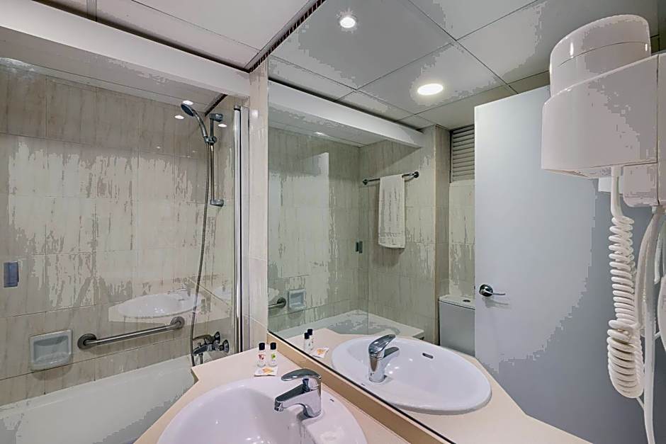 azuLine Hotel Bergantin