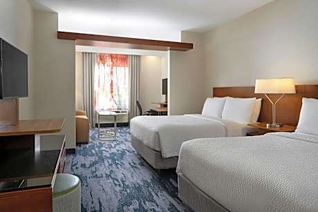 Suite, 2 Queen, Sofa bed