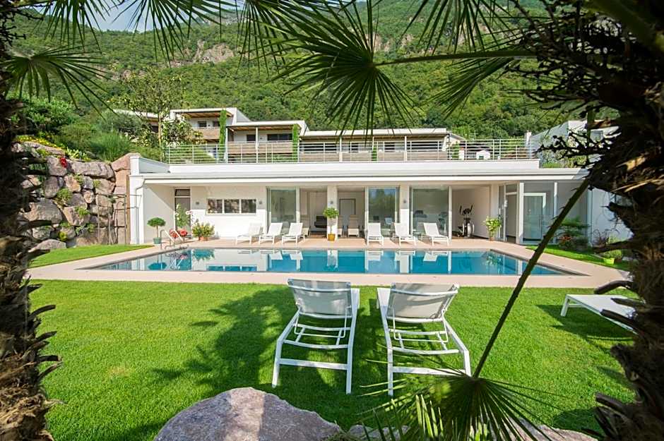 Hidalgo Suites