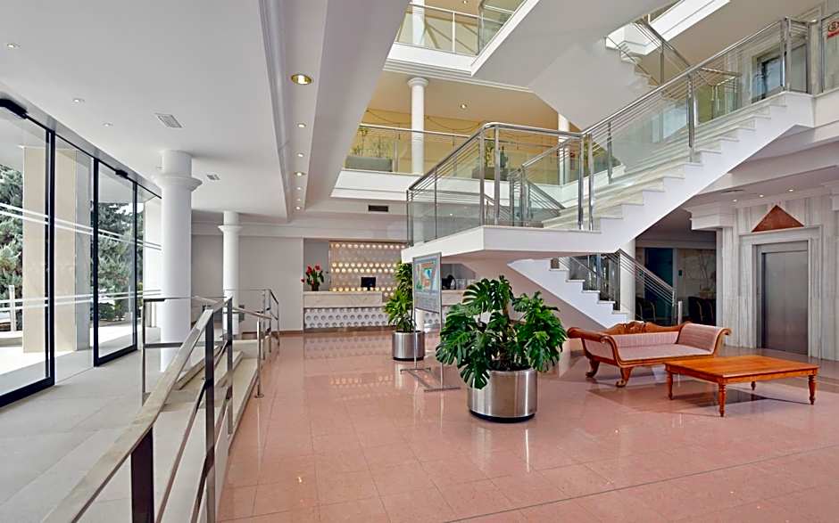 Aparthotel Isla De Cabrera