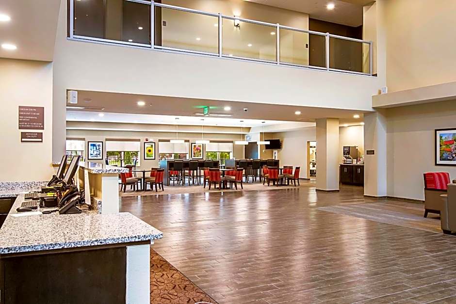 Comfort Suites Wooster near University Campus