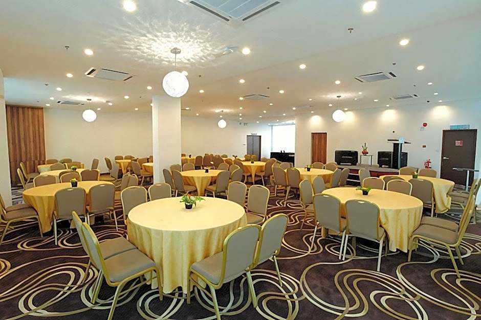 Symphony Suites Hotel