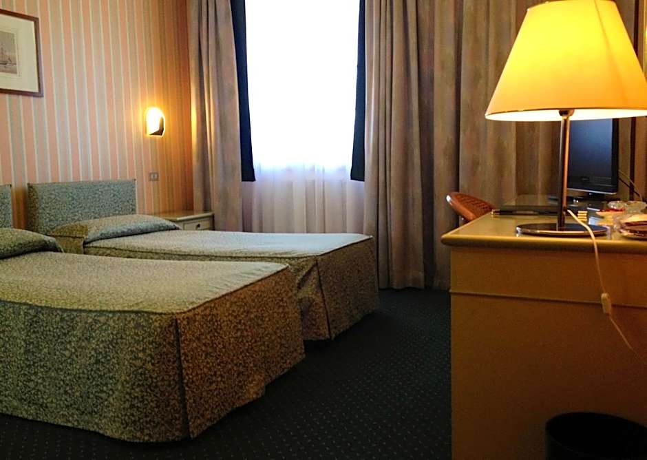 Hotel Daniel