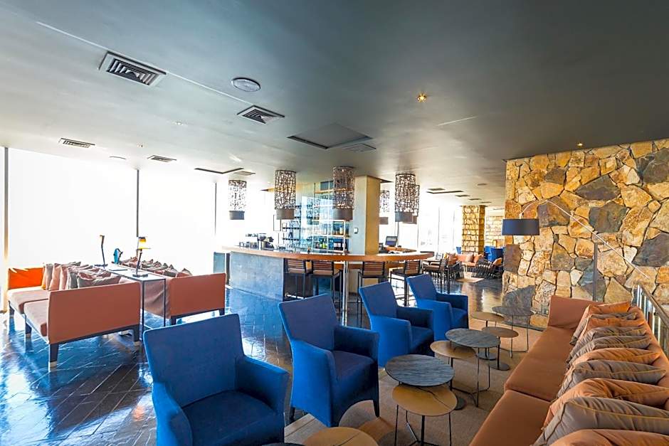 Radisson Blu Acqua Hotel & Spa Concon