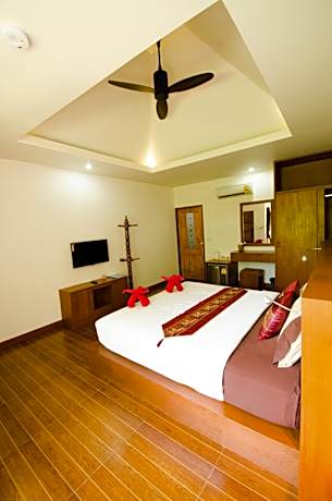 Superior King Room with Garden View
