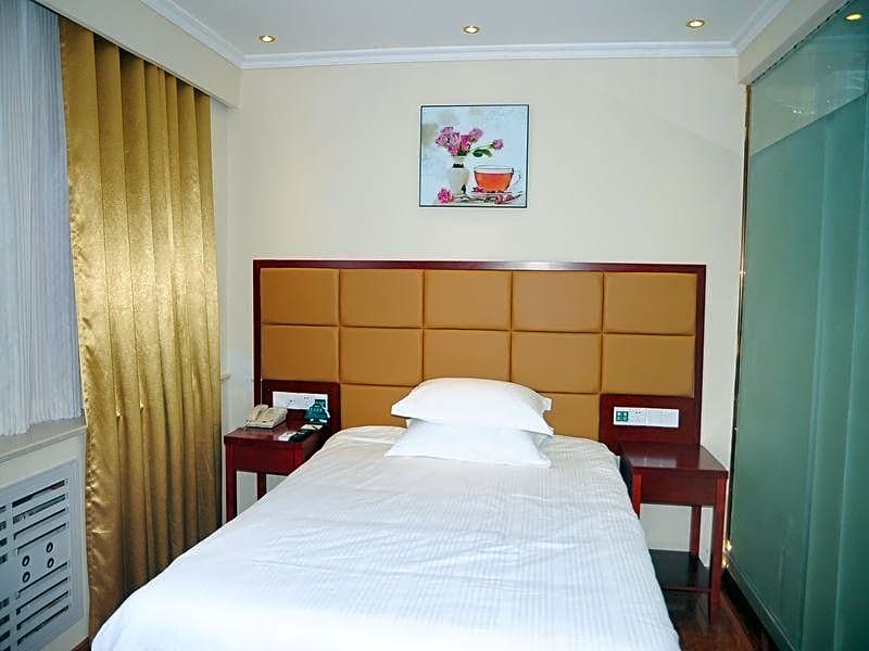GreenTree Inn Shandong Dezhou Qihe County Party Committee Qilu Street Express Hotel