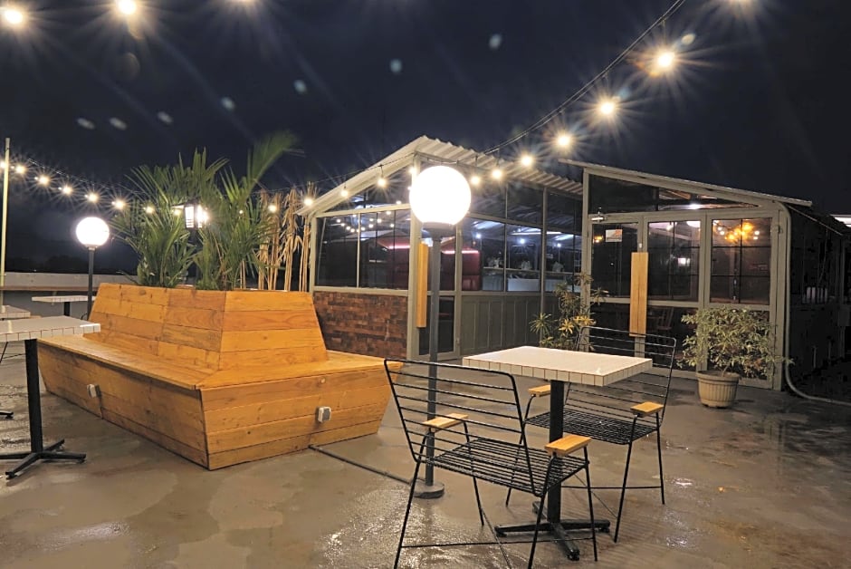 Tuju Abuserin Syariah