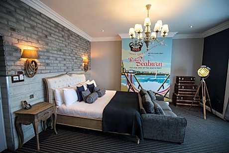 Executive Junior King Suite - Non-Smoking
