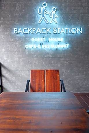 BACKPACK STATION