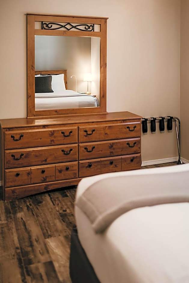 Page's Inn on Silva Bay