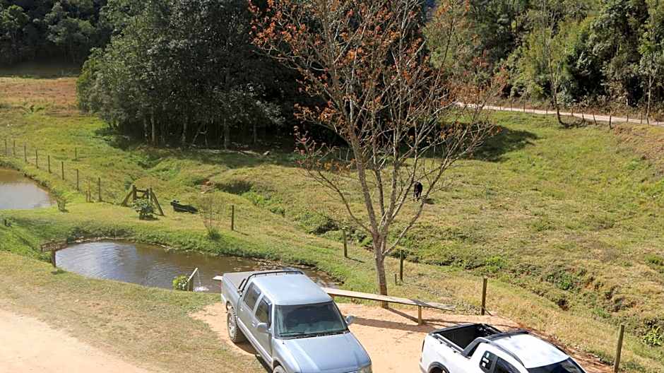 Chalés com Hidromassagem e Lareira em Visconde de Mauá, Prox Pedra Selada, Pousada Leal Chalés