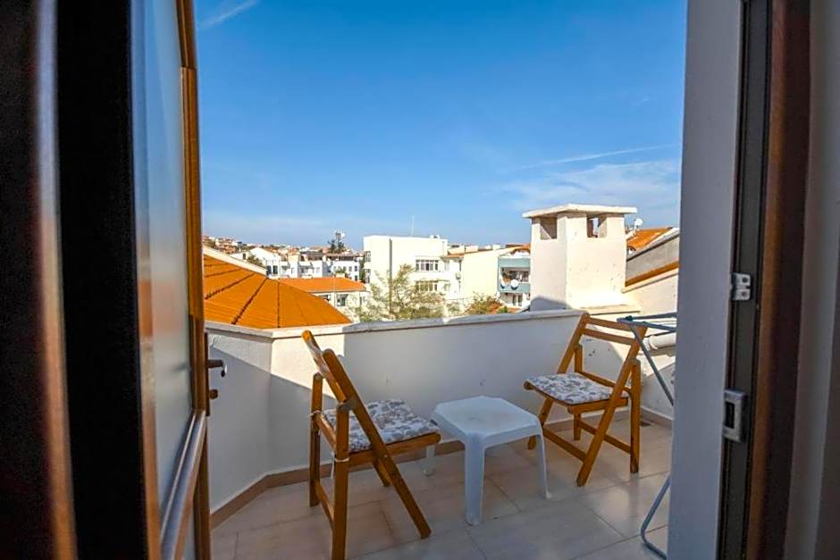 Photo 1 of 12 of Balcony