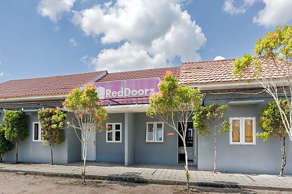 RedDoorz near Universitas Palangkaraya 2