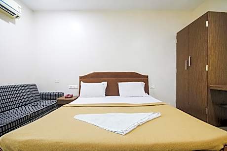 Hotel O Lk Residency