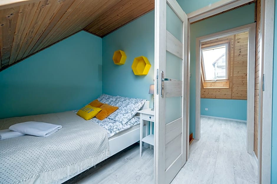 DOMKI LAURA sauna & gorąca balia