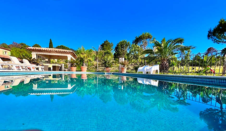 Villa La Source 83 - Room Close To St Tr