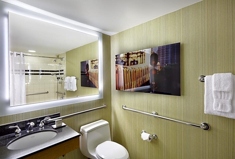 Hilton Newark Airport