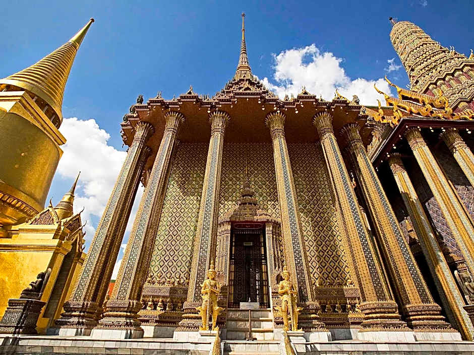 Ibis Bangkok Siam Hotel