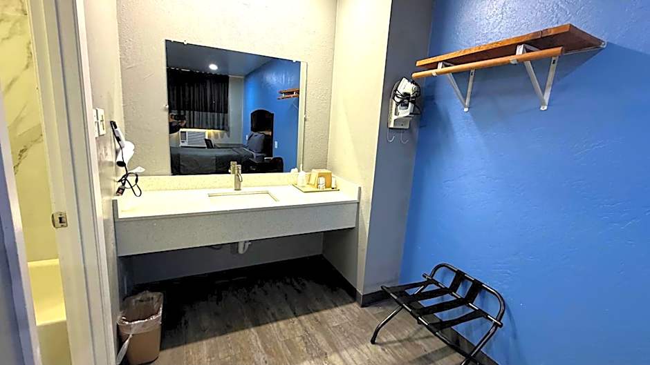 Coachman's Inn & Suites