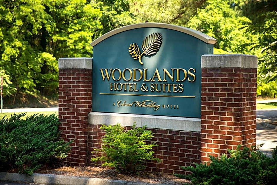 Williamsburg Woodlands Hotel & Suites, an official Colonial Williamsburg Hotel