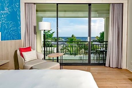 Guest room, 1 King, Ocean View, Balcony