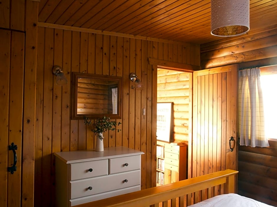 Hillside Log cabin, Ardoch Lodge, Strathyre