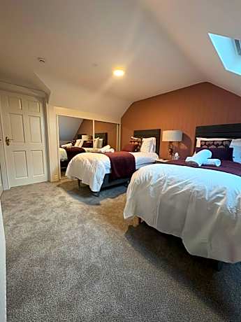 Twin Room with Bathroom