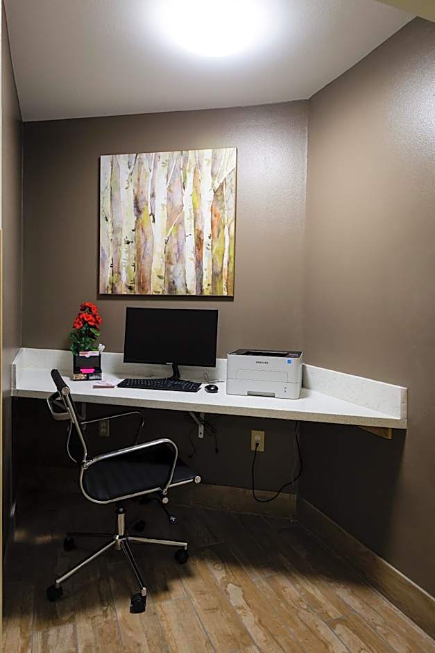 Hawthorn Extended Stay by Wyndham Saint Robert