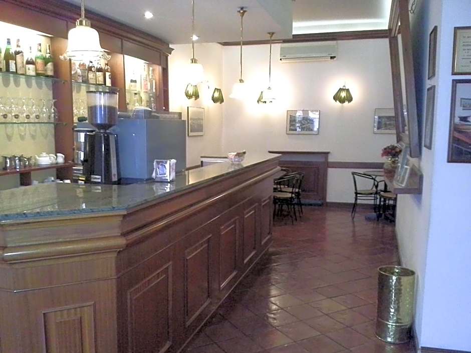 Albergo Italia di Nardi Renzo & C Snc