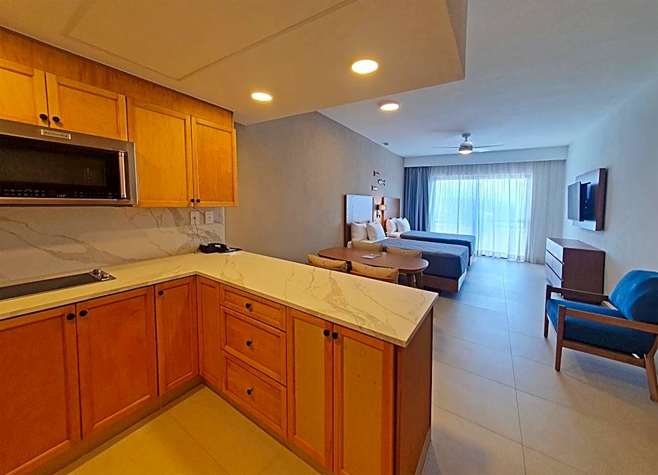 Paradise Village Beach Resort