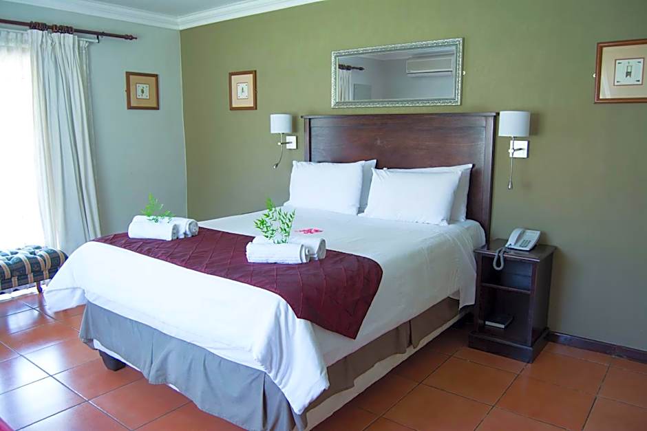 Floreat Riverside Lodge and Spa