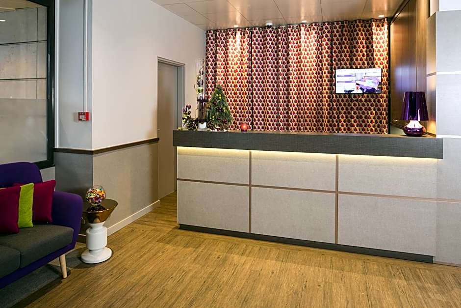 Hotel Paris Louis Blanc