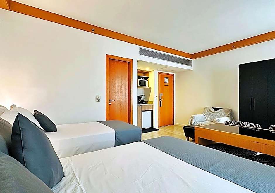 NIPS 1309 - Ótimo Apto Alto do Tatuapé