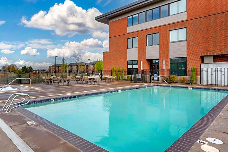 Best Western Premier Boulder Falls Inn