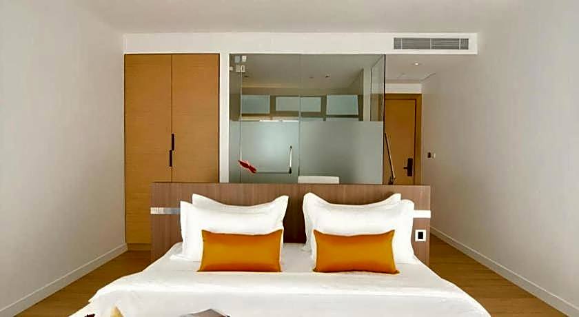 Seven Zea Chic Hotel