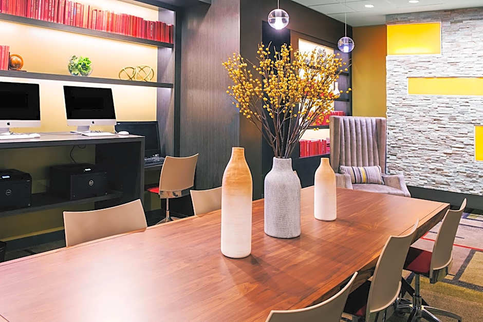 Fairfield Inn & Suites by Marriott Charlotte Uptown