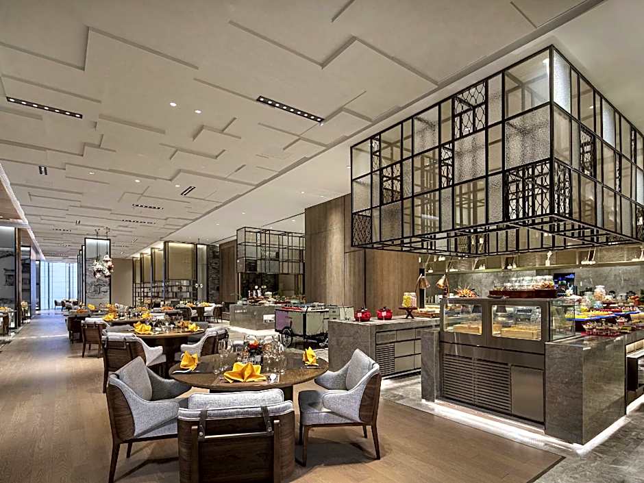 Pullman Huai'an Falcon