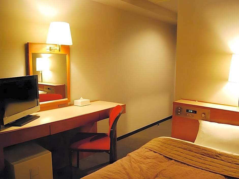 Hotel Livemax Hiratsuka Ekimae