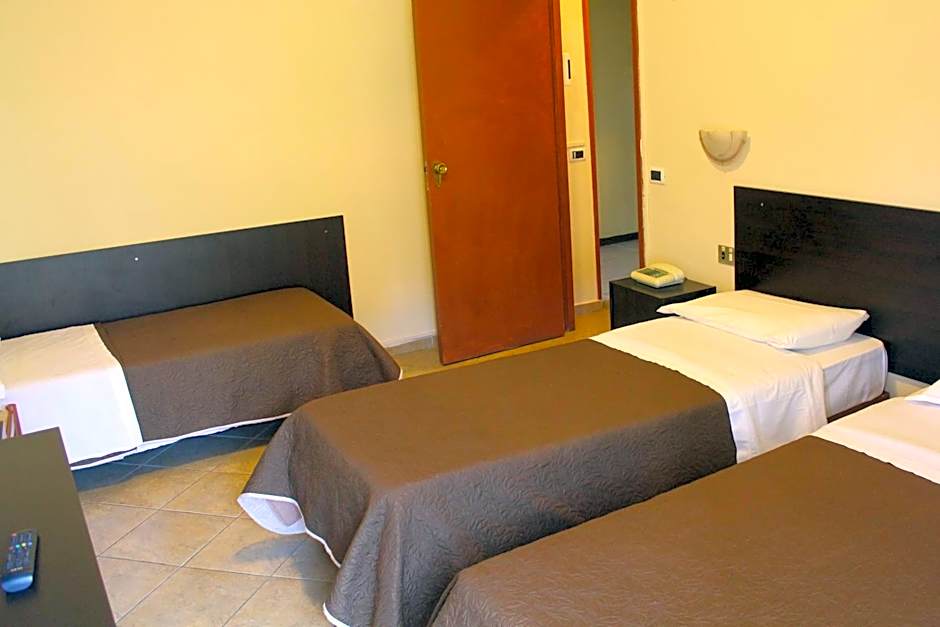 Hotel 106