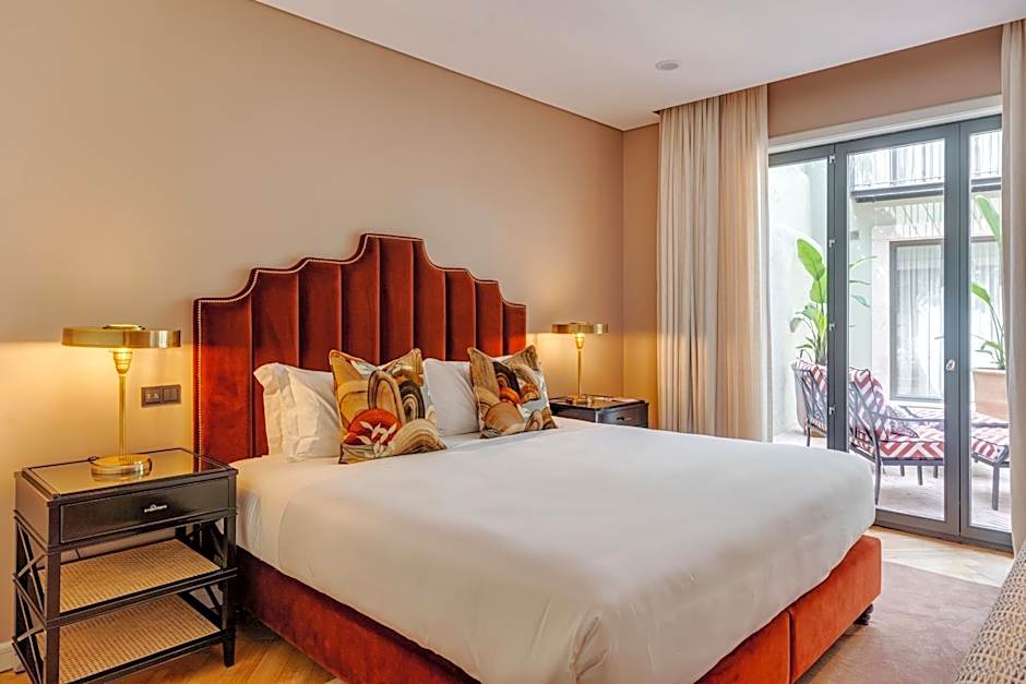 Portie Deluxe Suites by DA'HOME