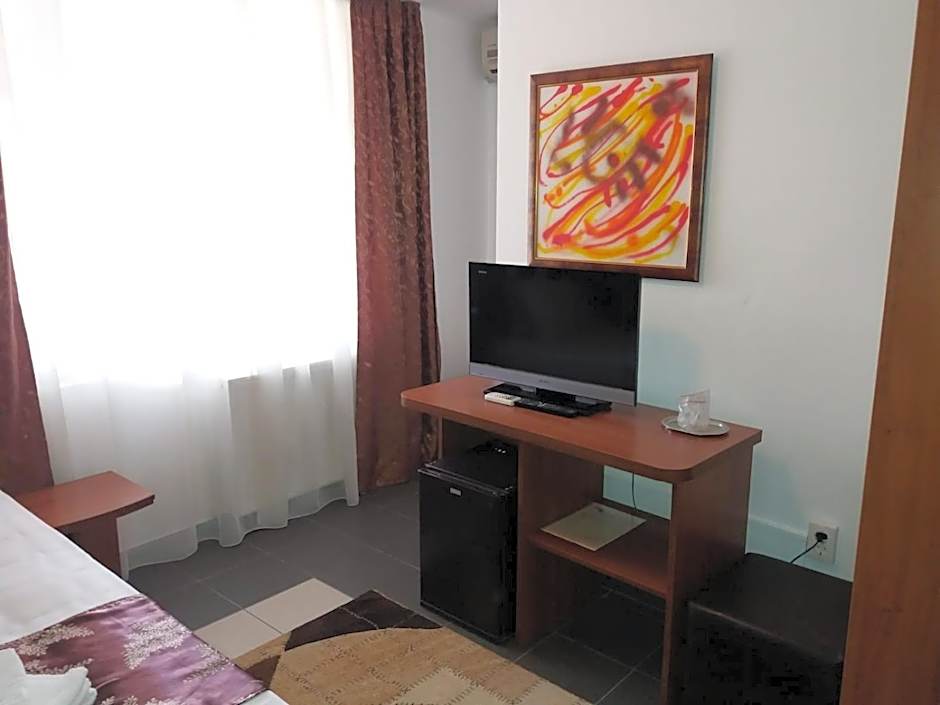 Hotel Tranzzit