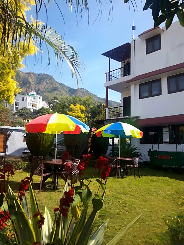 Dev Cottage and Homestay