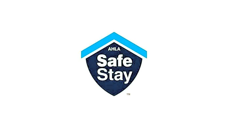 Best Western Plus Twin View Inn & Suites