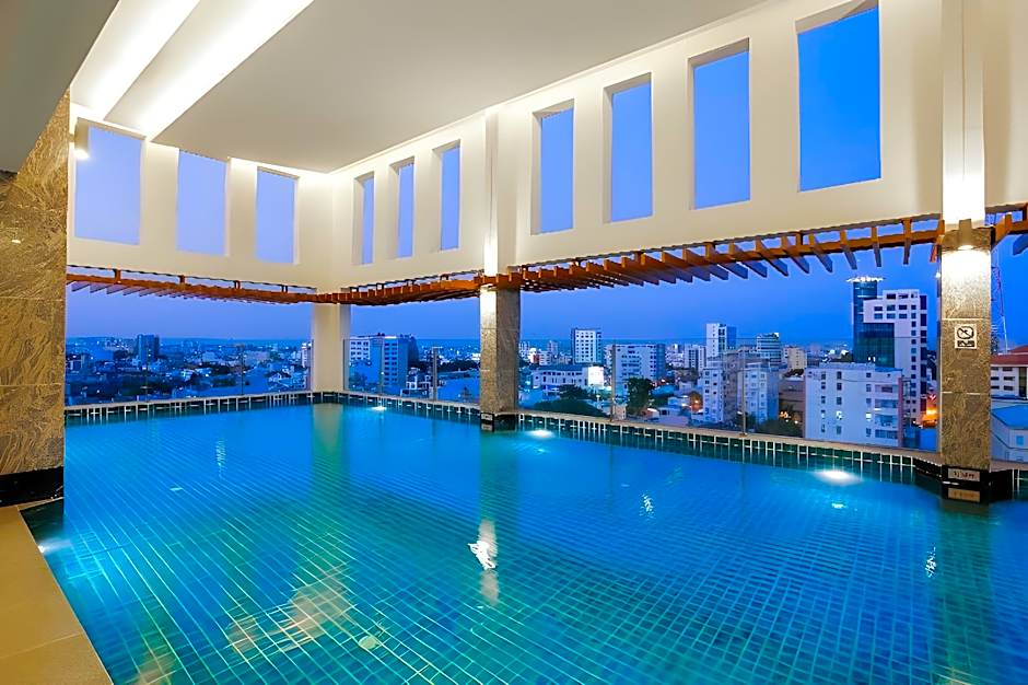 Muong Thanh Saigon Centre Hotel