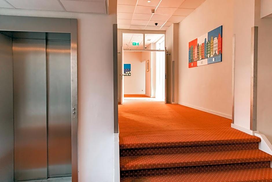 Ambassador City Centre Hotel