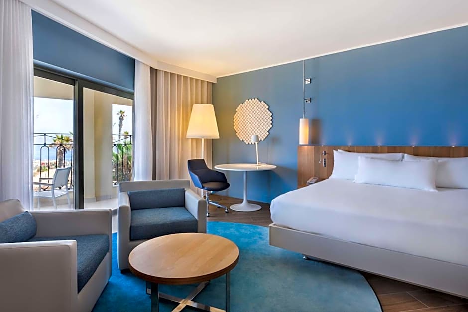 Photo 1 of 4 of Suite