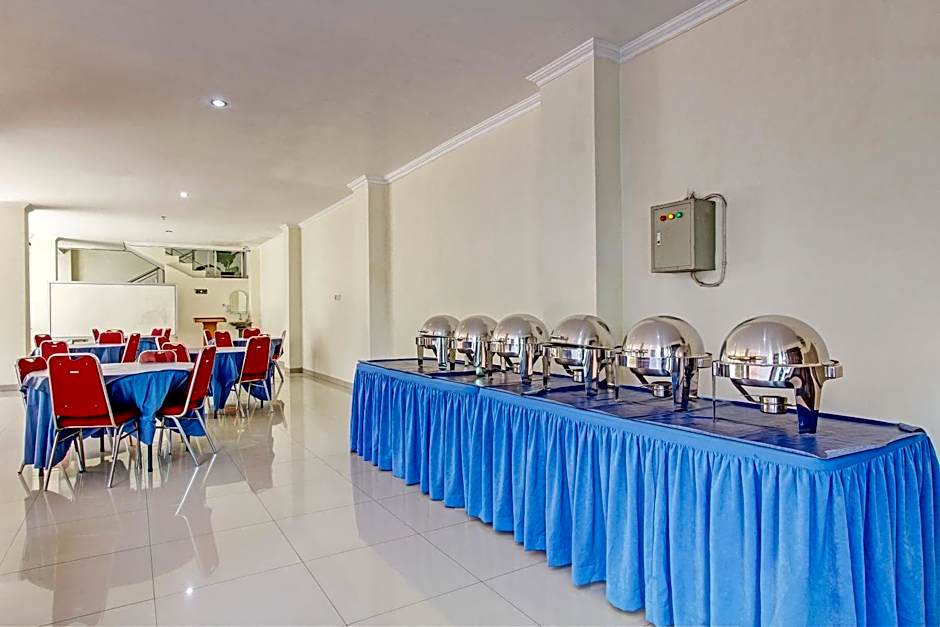 OYO 93011 Hotel Griya Lestari Pati 2